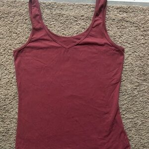 Woman’s Small Maroon V-Neck Tank Top Like New Condition